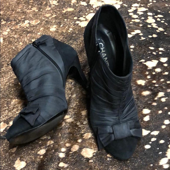 Chanel Swede silk booties with bow size 41,5 - Picture 2 of 7